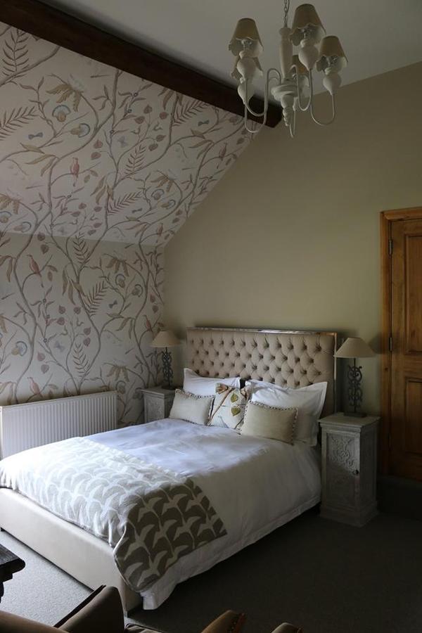 The Queens At Horton Telford Extérieur photo