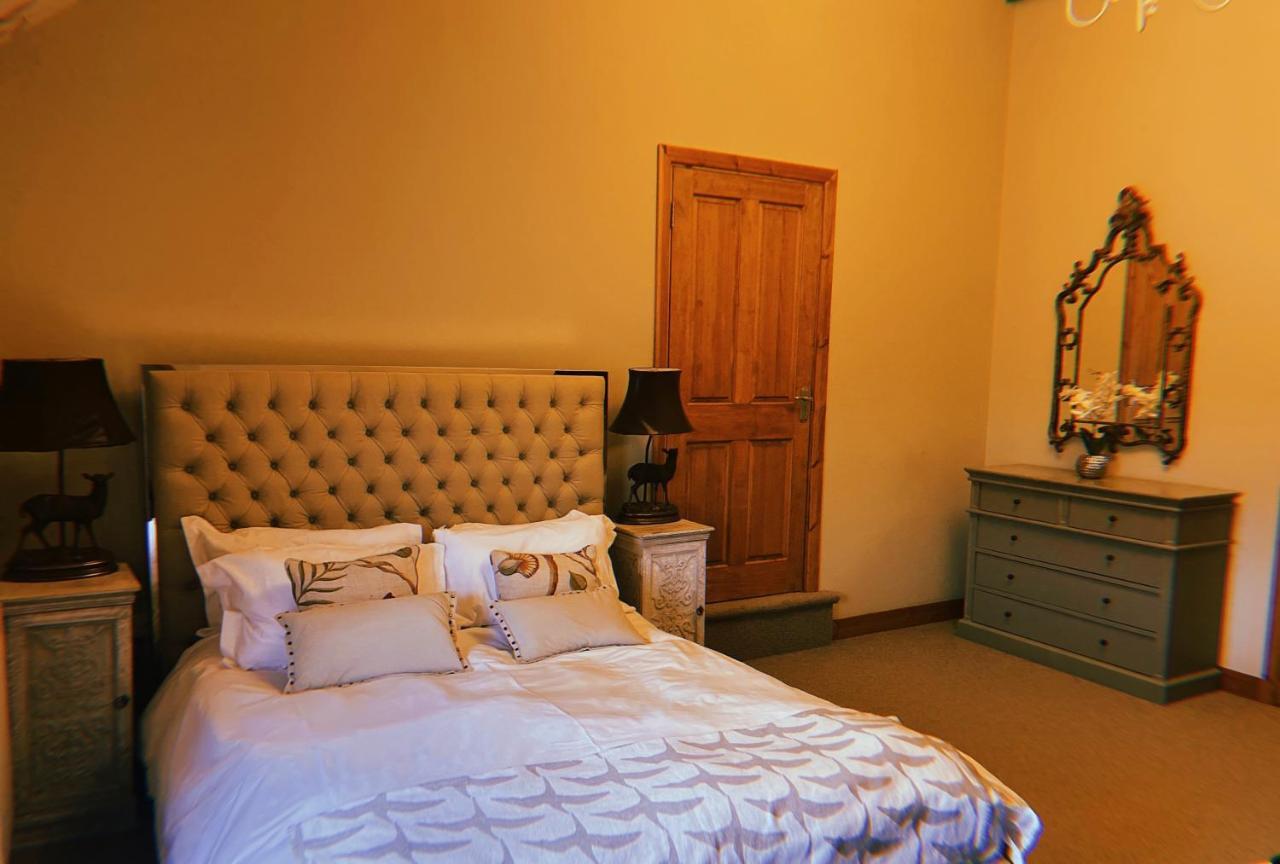 The Queens At Horton Telford Extérieur photo